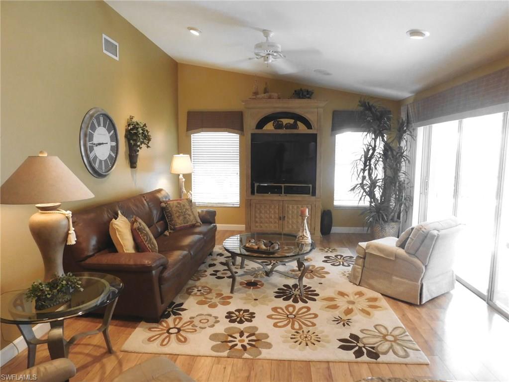 KELLY GREENS - Residential