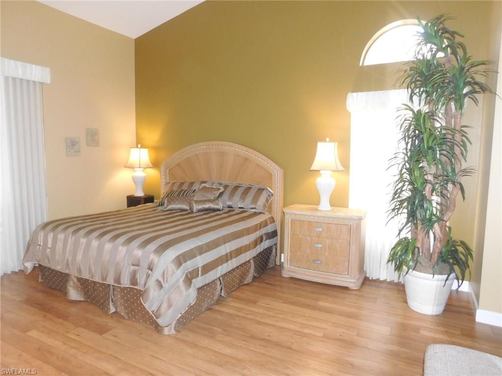 KELLY GREENS - Residential