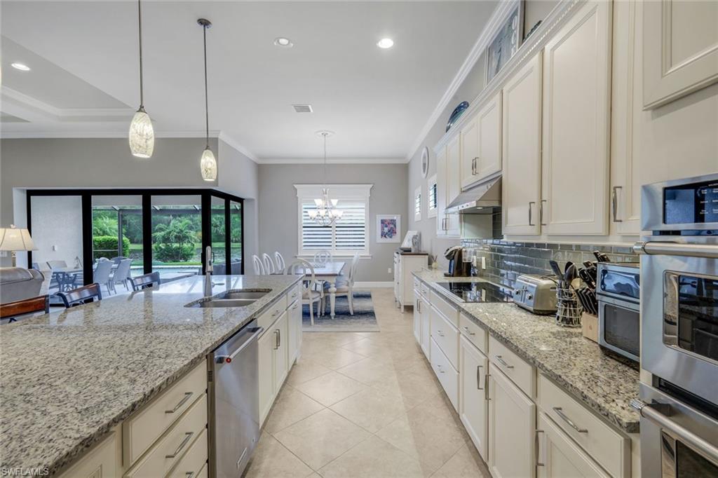 CORKSCREW SHORES - Residential