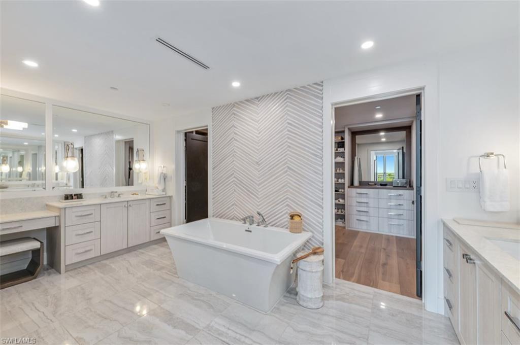 KALEA BAY TOWER 200 - Residential