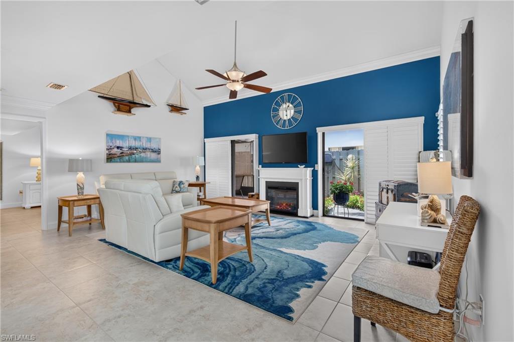 PELICAN RIDGE - Residential