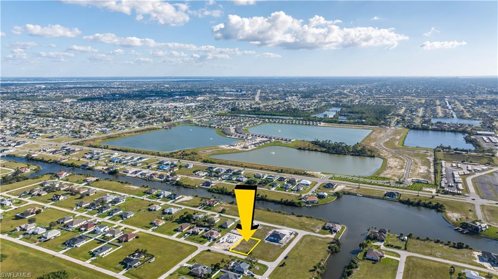 CAPE CORAL - Land