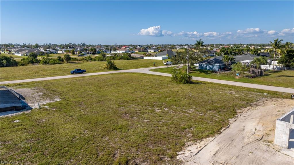 CAPE CORAL - Land