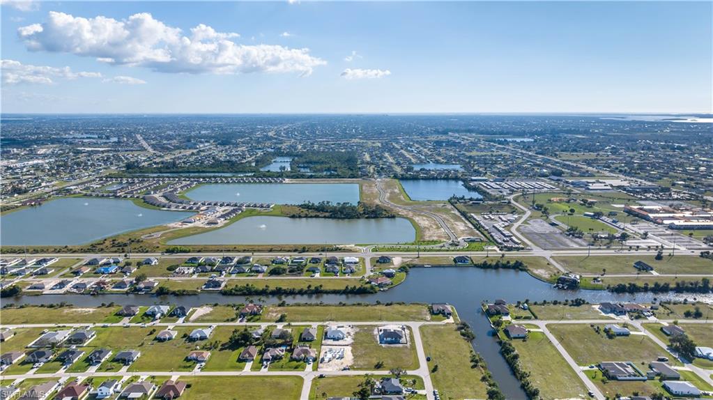CAPE CORAL - Land