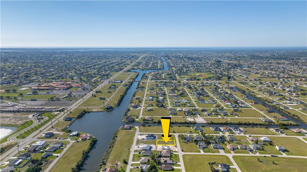 CAPE CORAL - Land