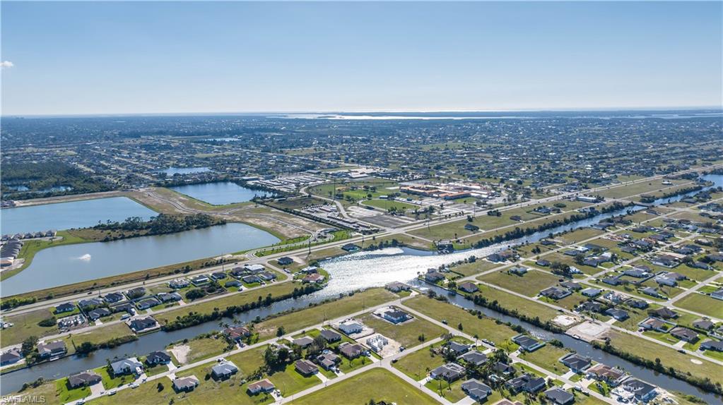 CAPE CORAL - Land