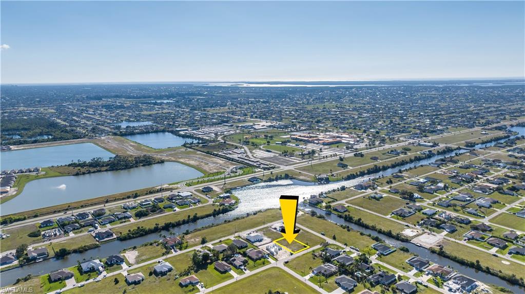CAPE CORAL - Land