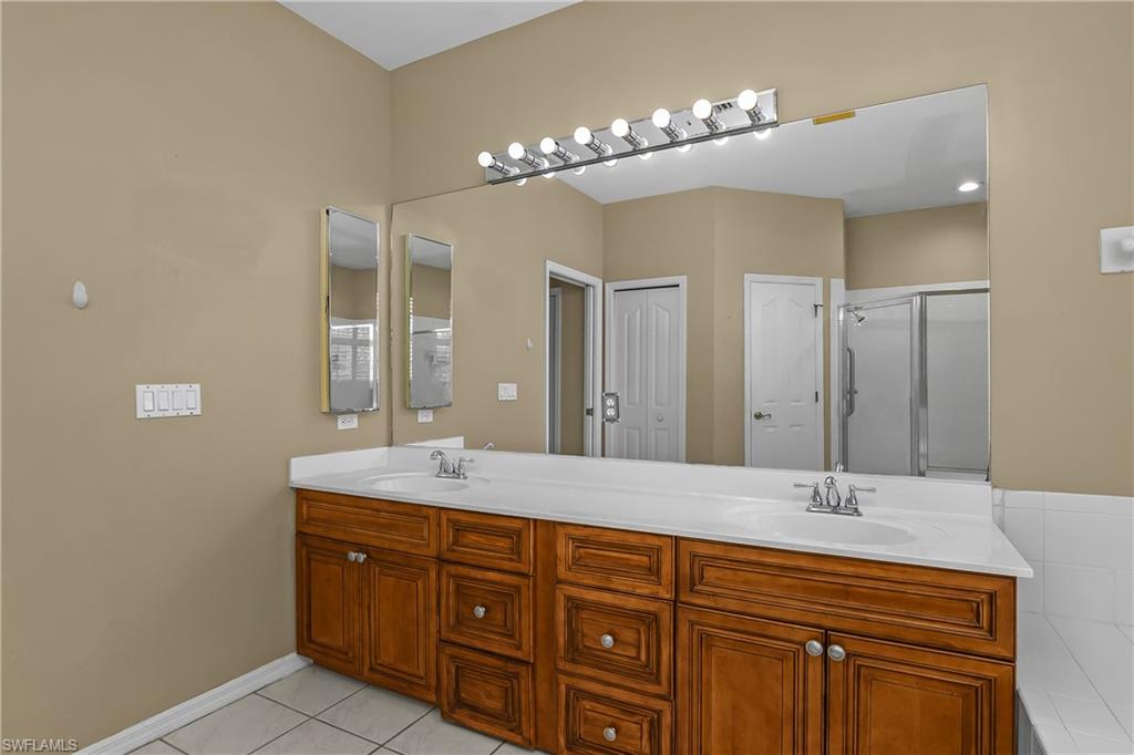 SILVERLAKES - Residential