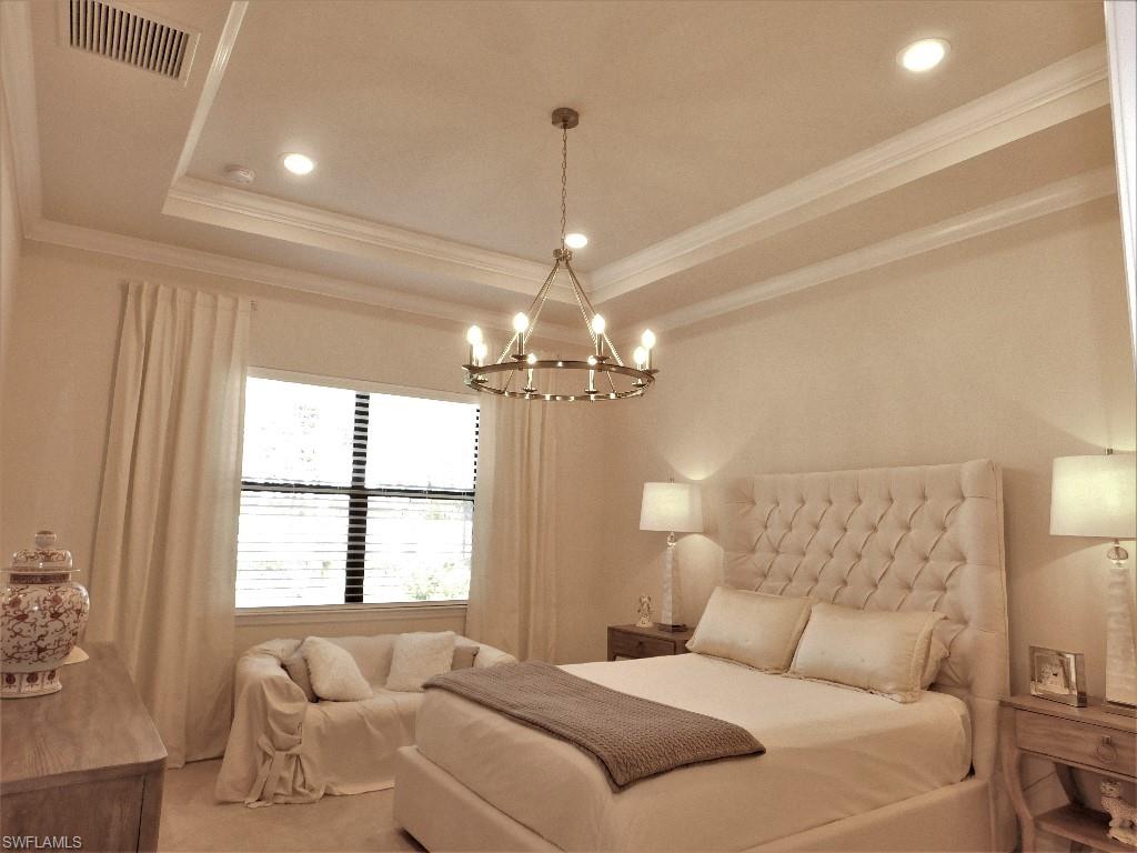 AVERY SQUARE - Residential
