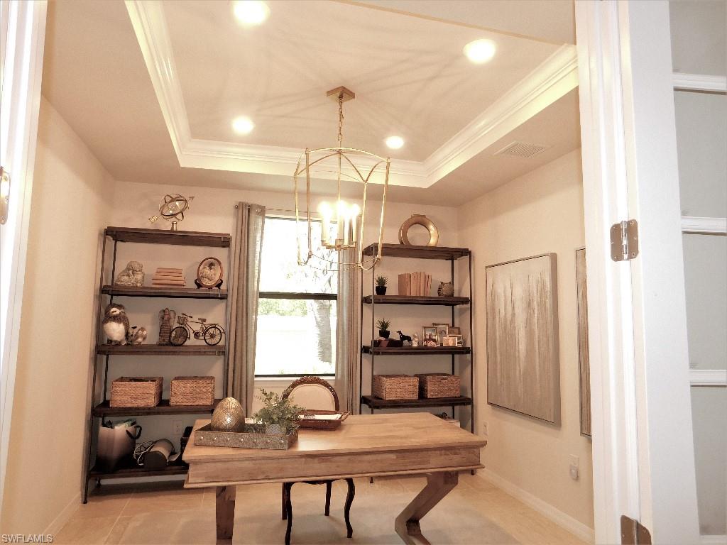 AVERY SQUARE - Residential