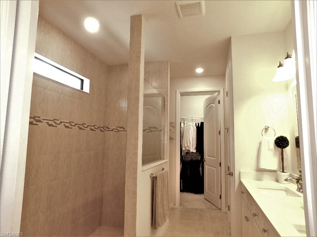 AVERY SQUARE - Residential