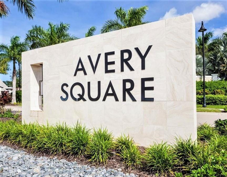 AVERY SQUARE - Residential