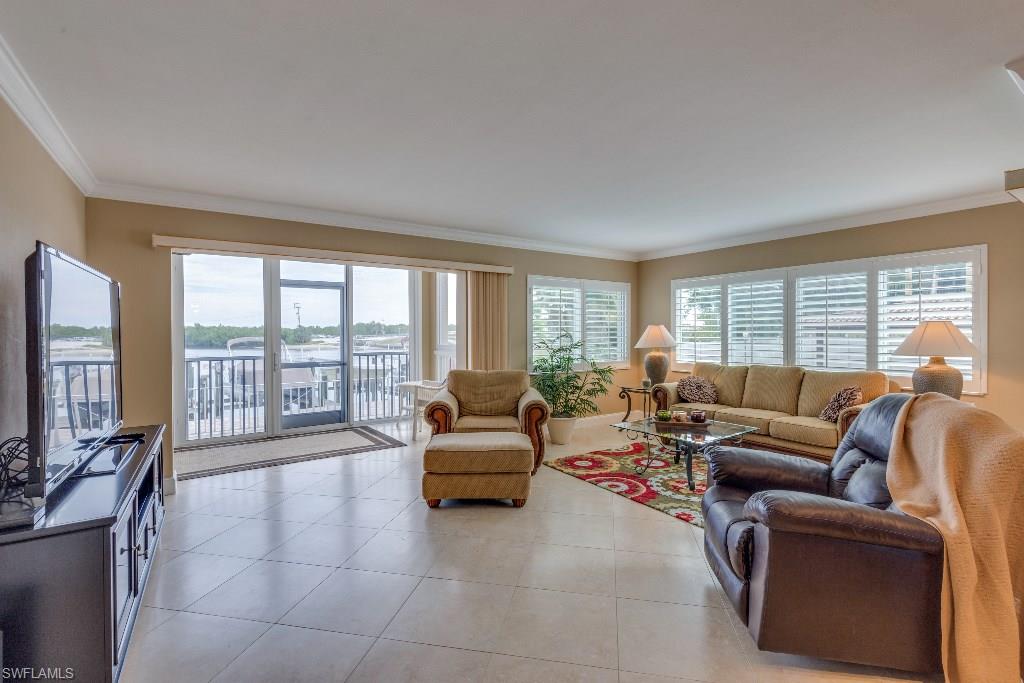 CASA BONITA ROYALE - Residential
