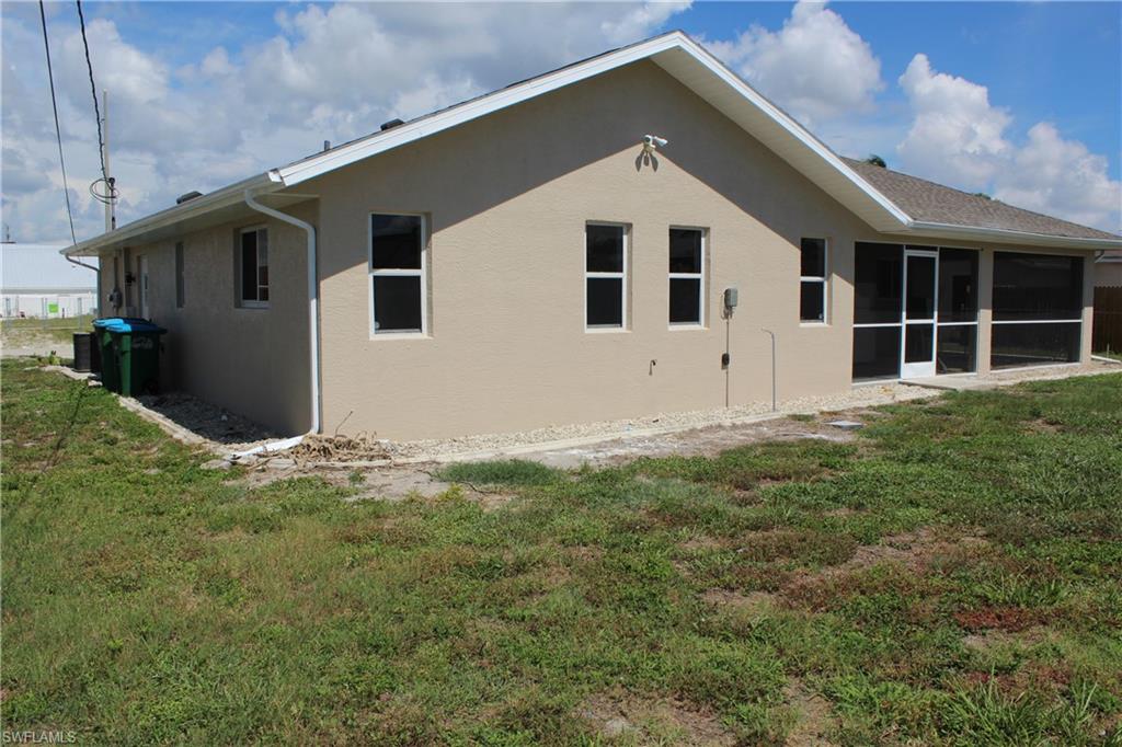 CAPE CORAL - Residential