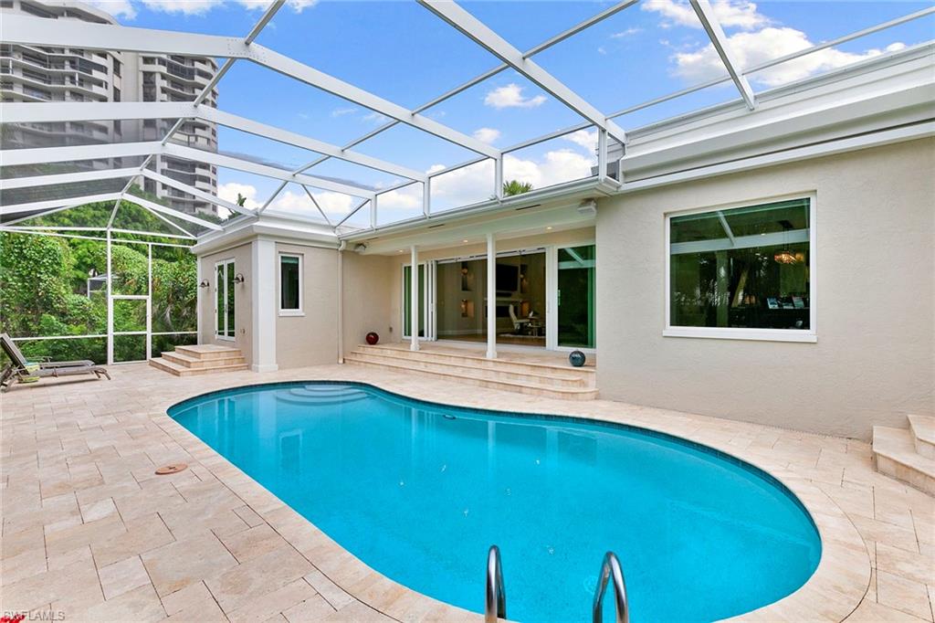 CHANTECLAIR MANOR - Residential