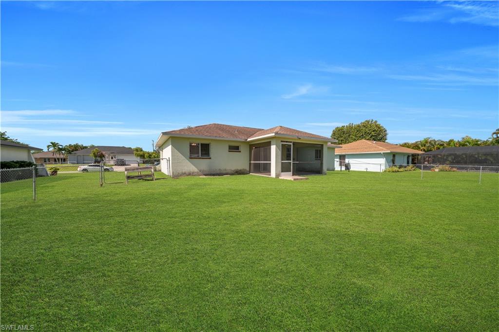 CAPE CORAL - Residential