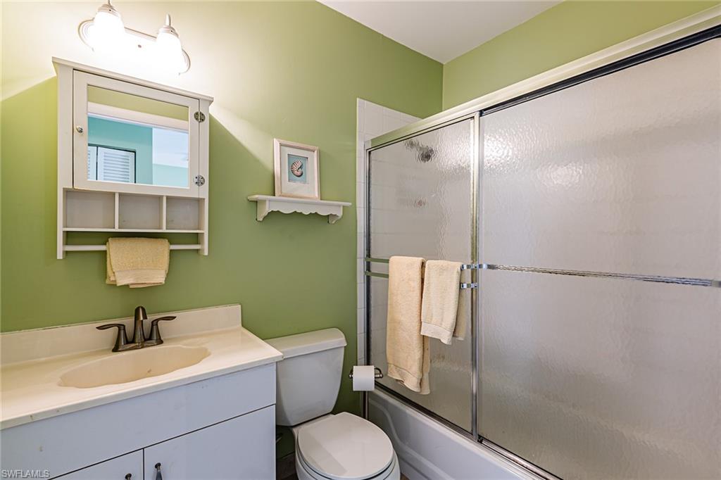 SEABREEZE APTS - Residential