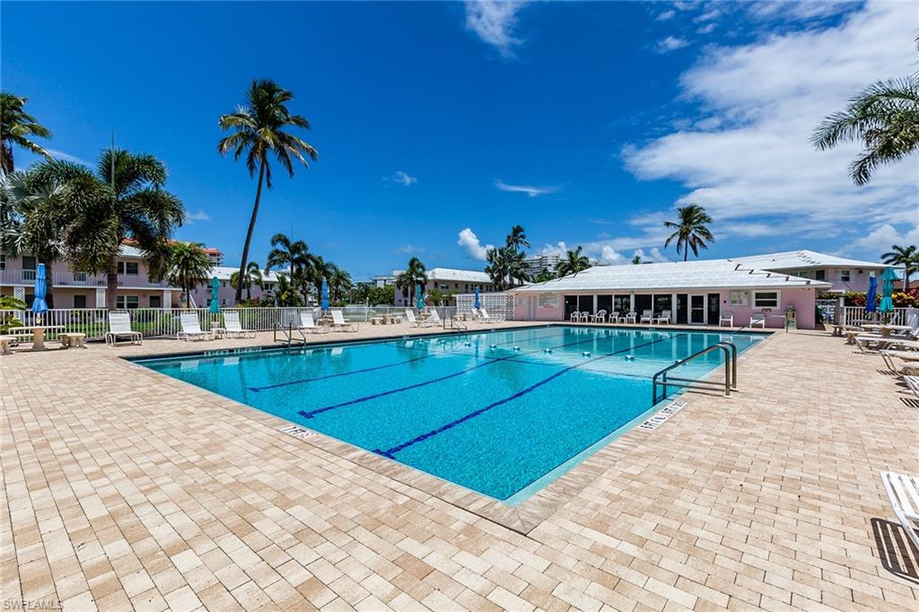 SEABREEZE APTS - Residential