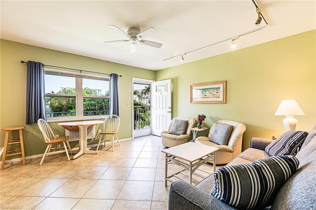 SEABREEZE APTS - Residential