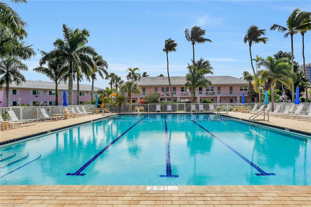SEABREEZE APTS - Residential