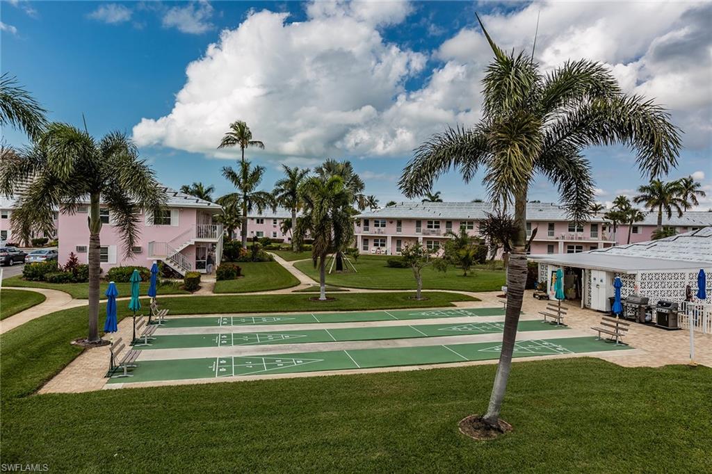 SEABREEZE APTS - Residential