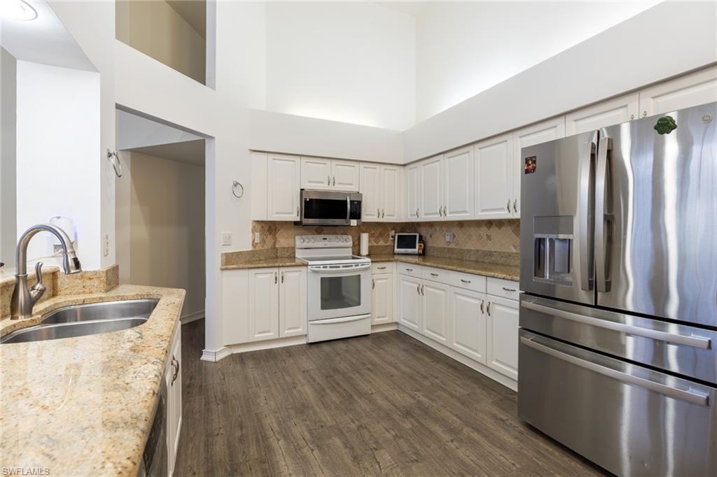 SABAL LAKE - Residential