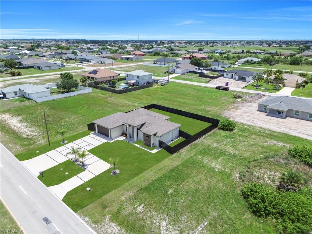 CAPE CORAL - Residential