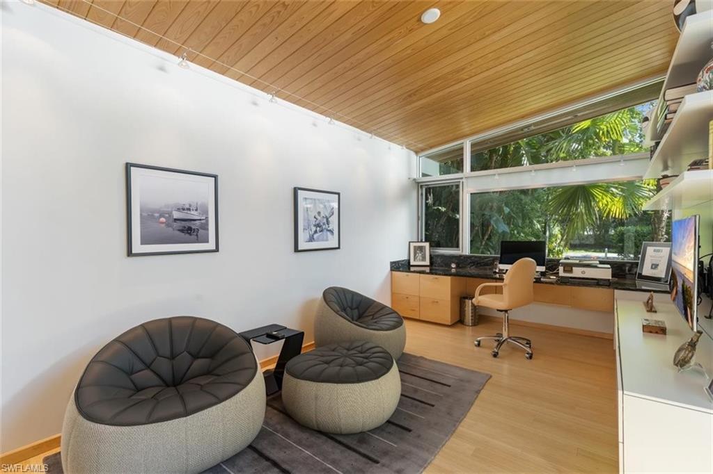 RIDGE LAKE - Residential