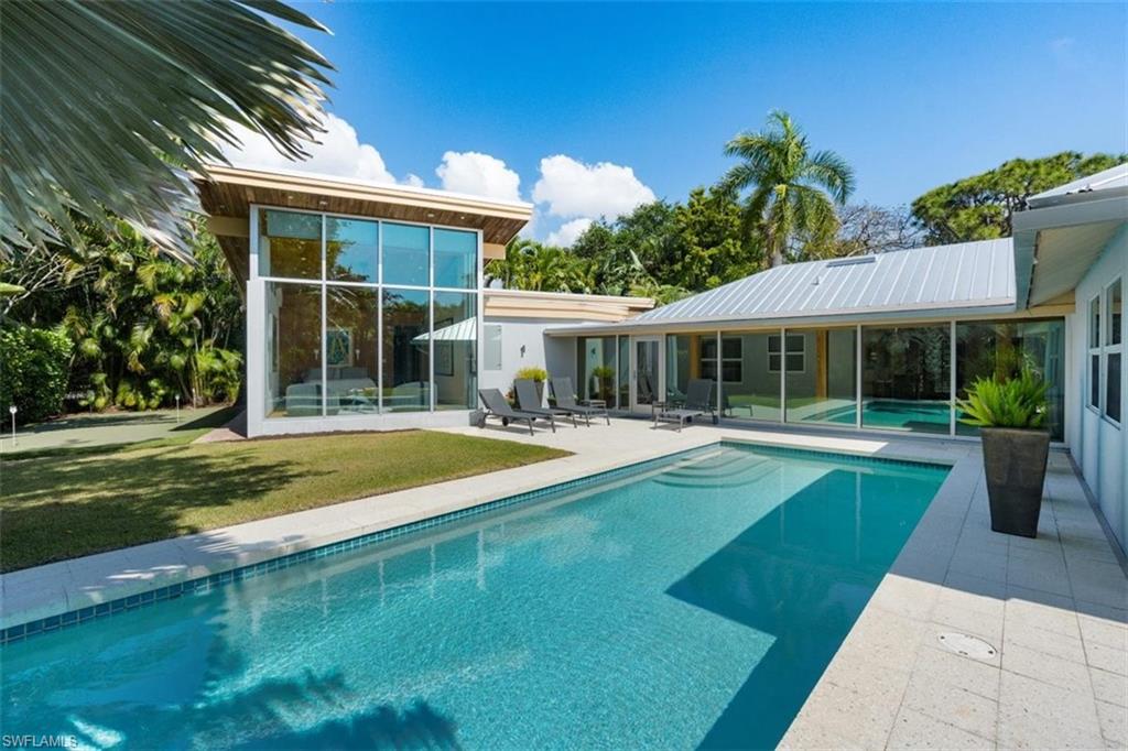 RIDGE LAKE - Residential