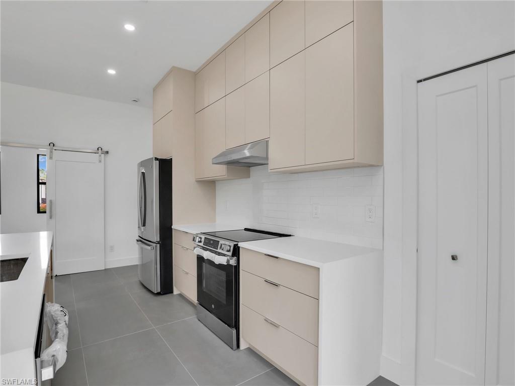 PORT CHARLOTTE - Residential