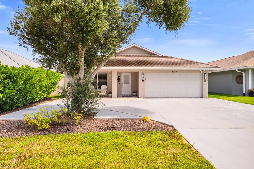 NAPLES PARK - Residential