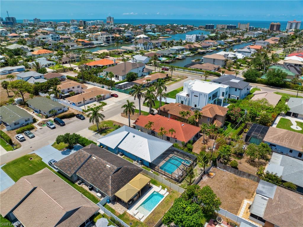 NAPLES PARK - Residential