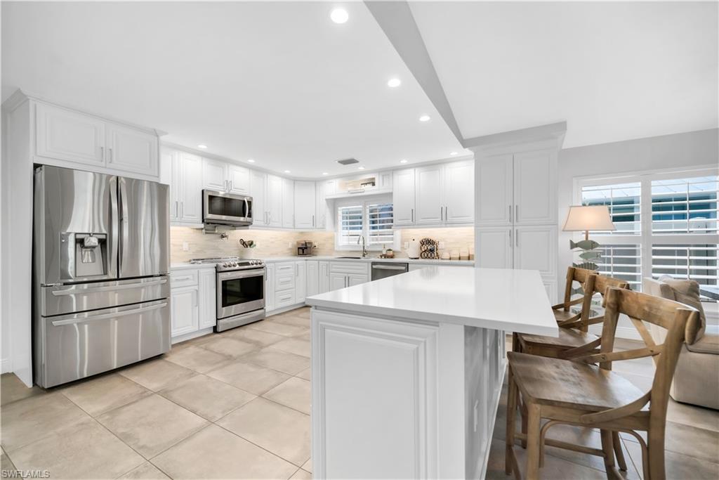 NAPLES PARK - Residential