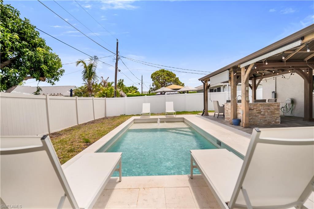 NAPLES PARK - Residential