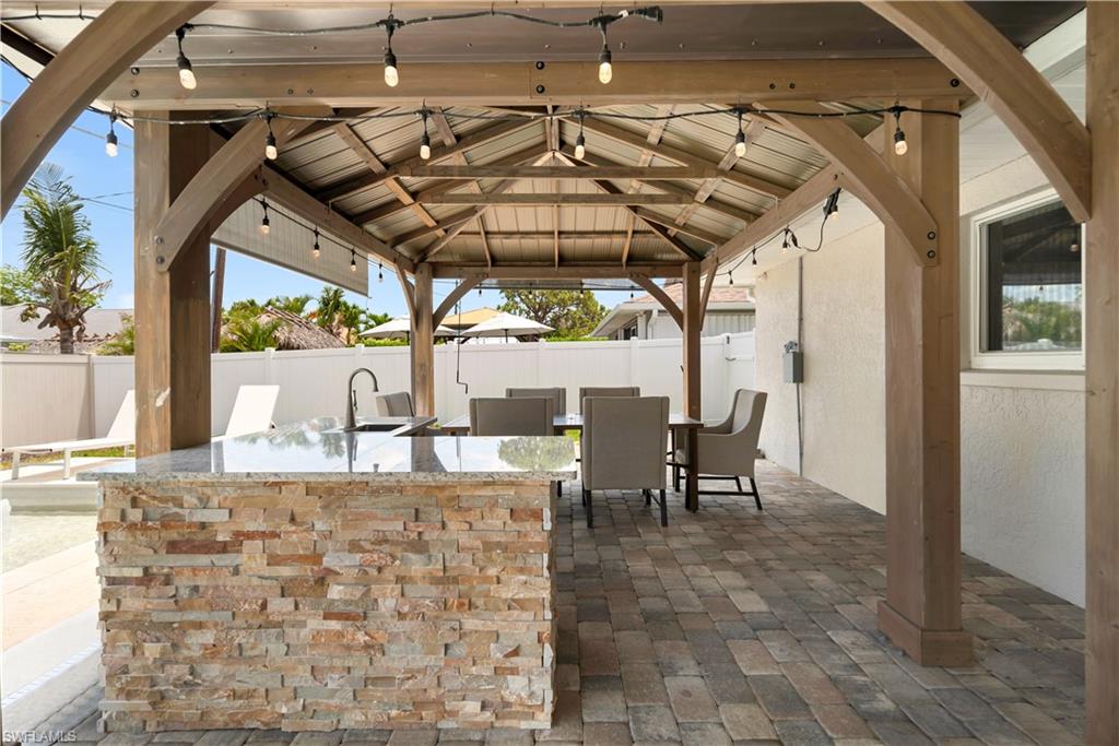 NAPLES PARK - Residential