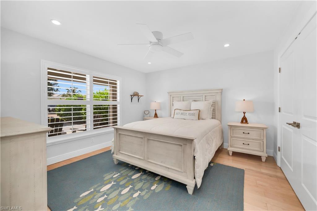 NAPLES PARK - Residential