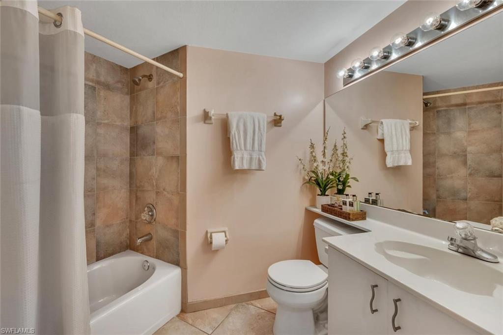 COACH HOMES - Residential