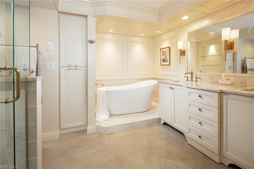 ADMIRALTY POINT - Residential