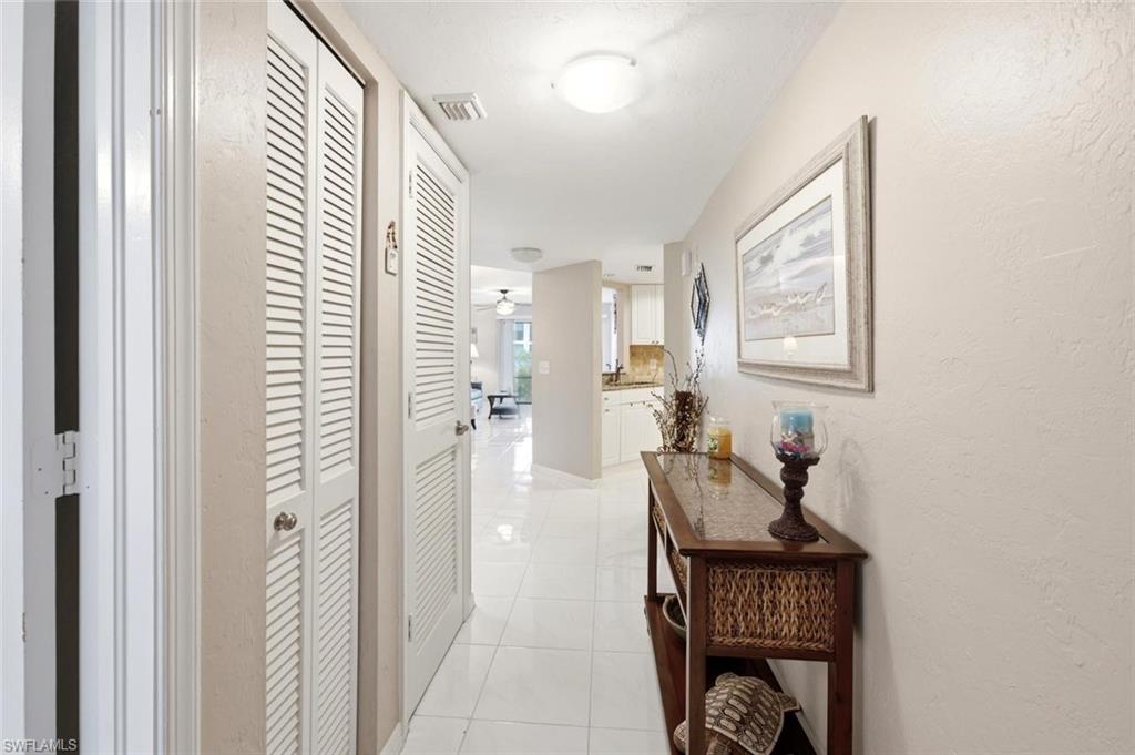 REGENCY WOODS - Residential