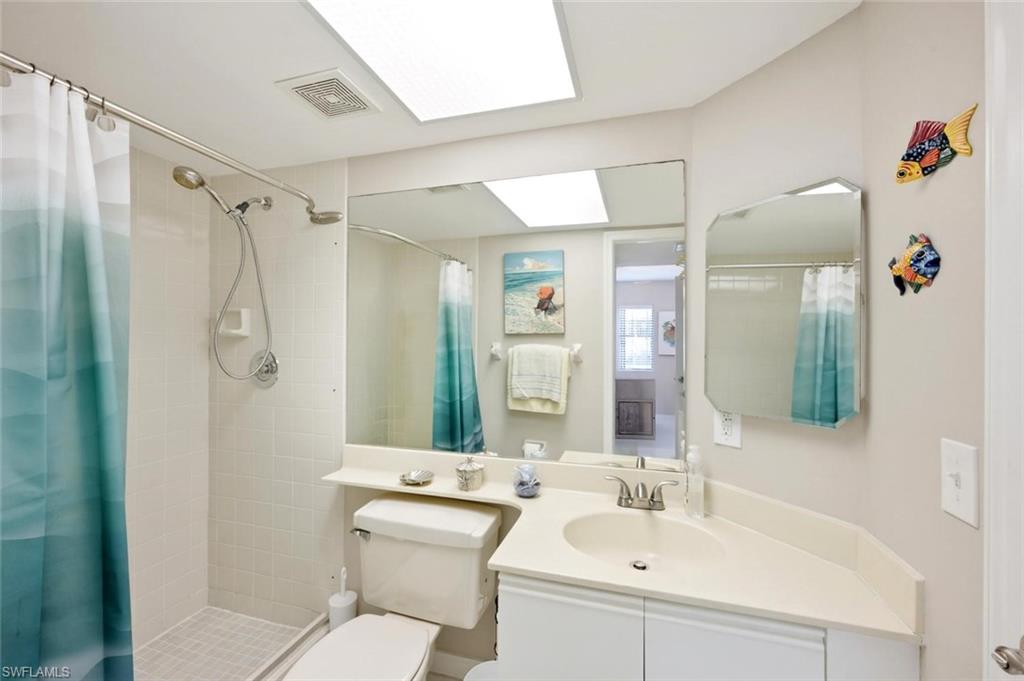 REGENCY WOODS - Residential