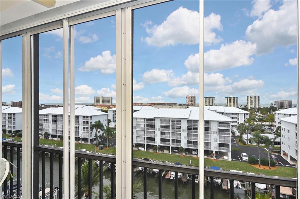 HIBISCUS POINTE - Residential