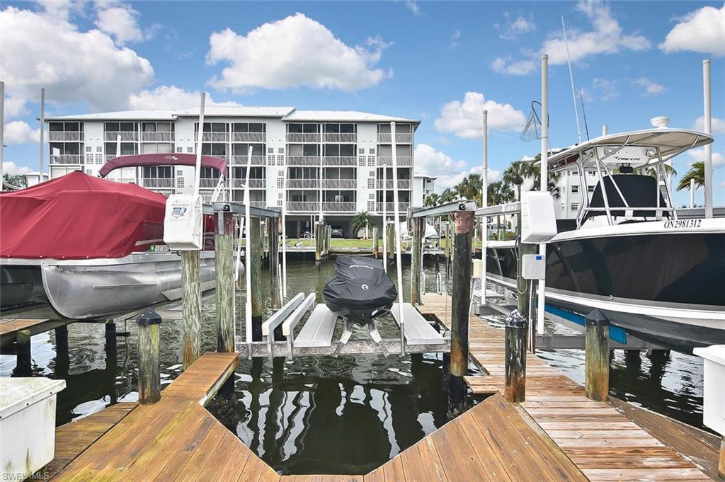 HIBISCUS POINTE - Residential