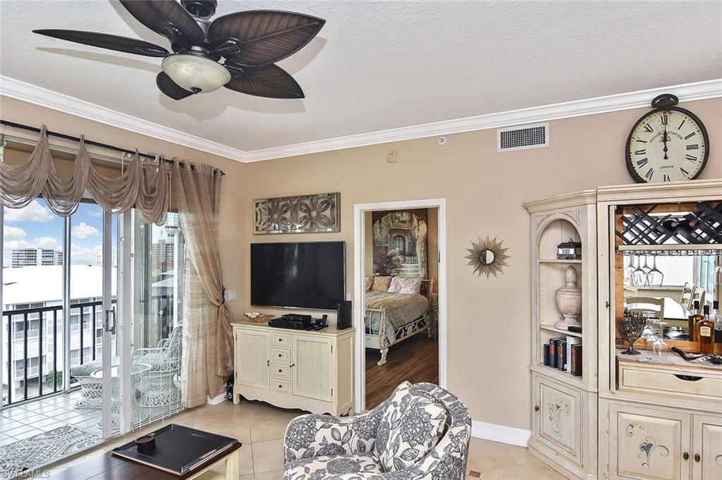 HIBISCUS POINTE - Residential