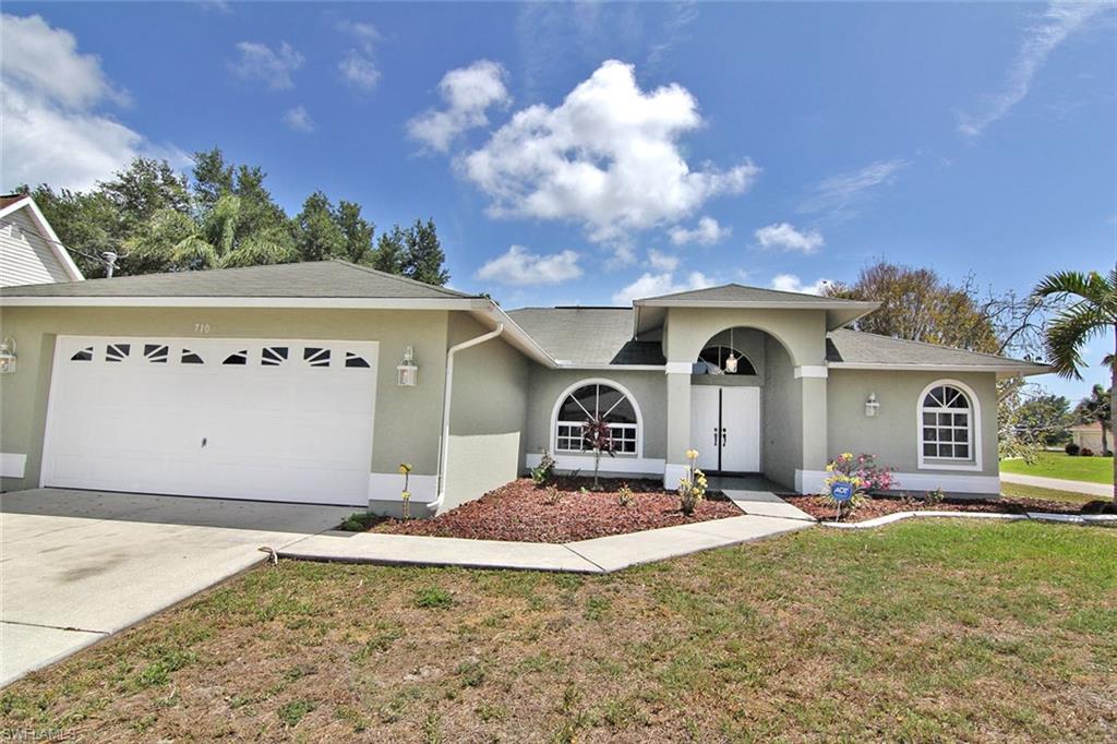 SPACIOUS & VERY IMMACULATE KEPT Southern Exposure Corner Lot FULLY FENCED Single Family home offers SEPARATE FAMILY ROOM SEPARATE LIVING ROOM, FORMAL DINING ROOM, TILE IN ALL ROOMS, PLUS A DEN (which can be used as a mother in-law suite or office or even an exercise room) 2 Full bath with a 2-car garage with STUNNING curb appeal. Over 2100 sq. foot home to be precise! As soon as you park your vehicle; you feel right at home. Walking in, you find yourself in the large formal dining and living room area with tile floors and crown moldings throughout most of the home. In the kitchen, you have an eat in kitchen with breakfast bar and breakfast room with spacious cabinets! Right next to the kitchen there’s a family room as well that leads to the HUGE master bedroom. Which included his & her sink, Jacuzzi tub & a separate walk in shower. HUGE screened in lanai great for family gatherings on the weekends! Amazing for all your furry 4 legged friends; as the property is FULLY fenced in! Very Low Taxes only $2,902.00 Not even homestead. So, look no further and don’t take a chance! Call now for your private tour before its gone! Be Sure to See The Virtual Tour.....
