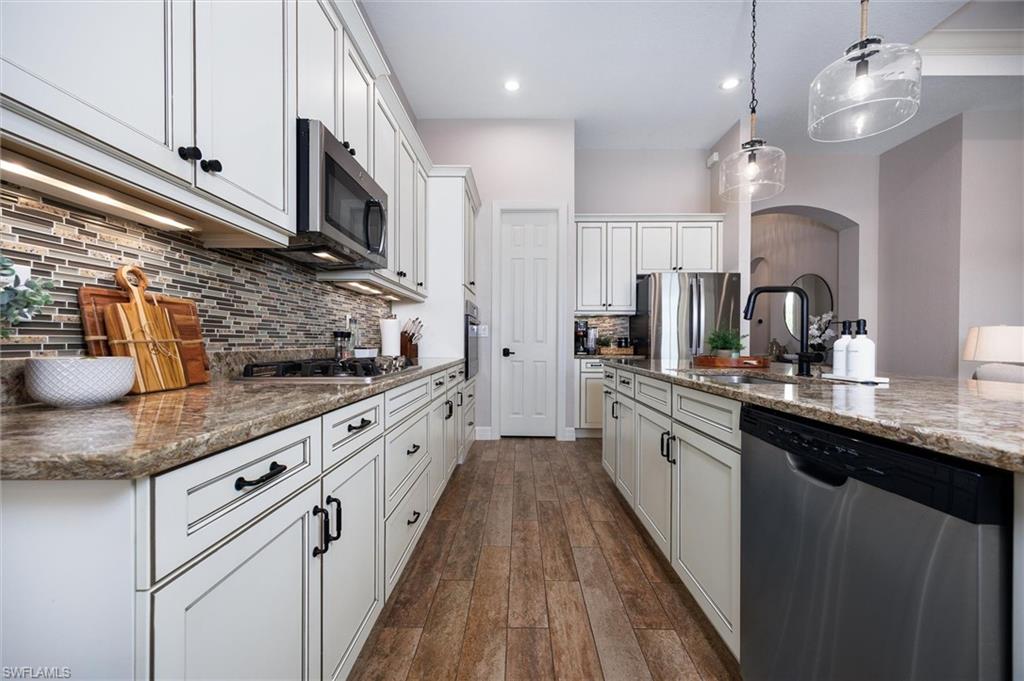 WILLOW RIDGE - Residential Lease