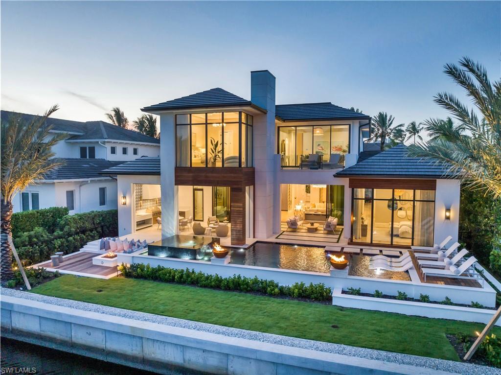 AQUALANE SHORES - Residential