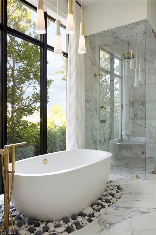 AQUALANE SHORES - Residential