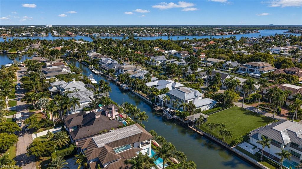 AQUALANE SHORES - Land