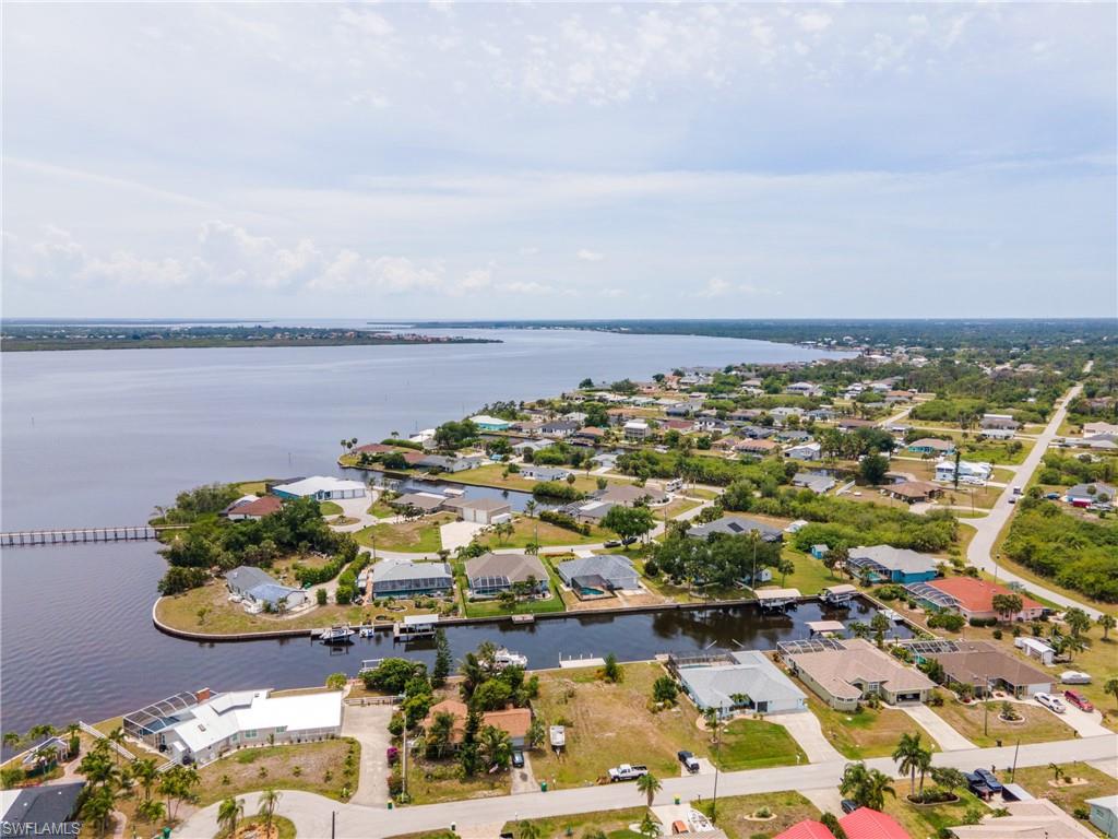 GULF COVE - Residential