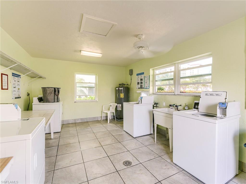 SOUTHWINDS APTS OF MARCO ISLAND - Residential